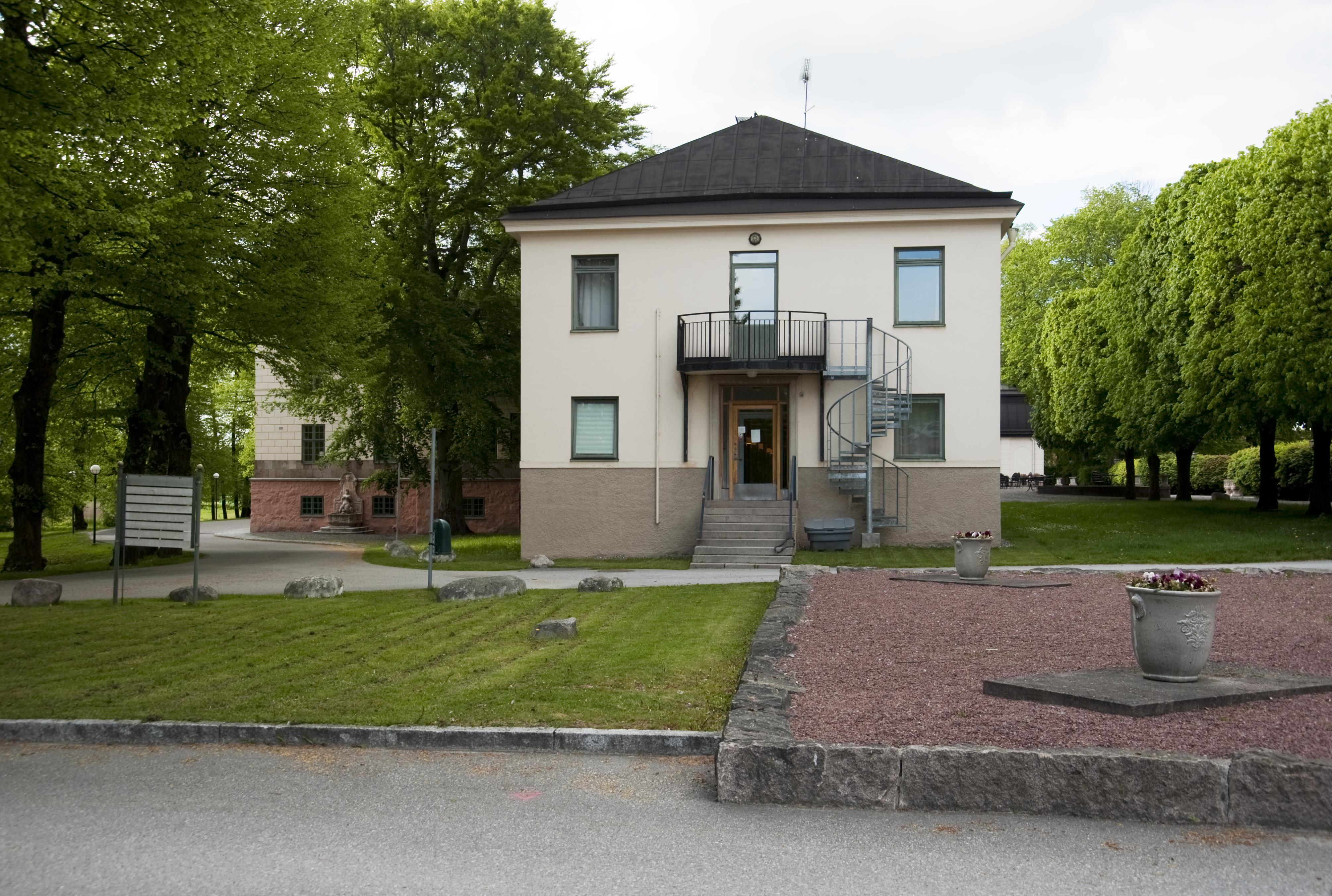 Bengt A Lundberg, Näsby slott