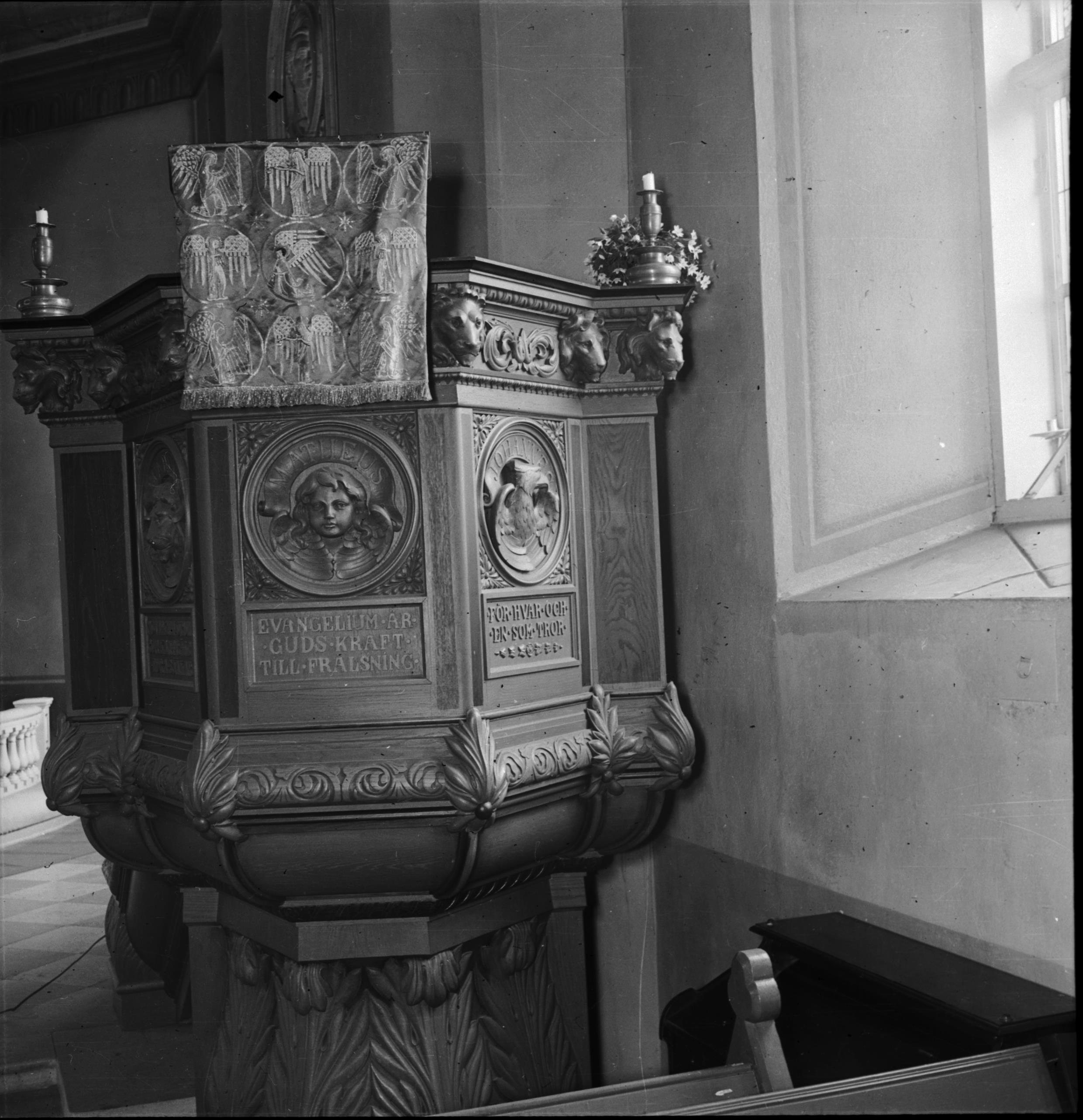 Ivar Schnell, Hyltinge kyrka