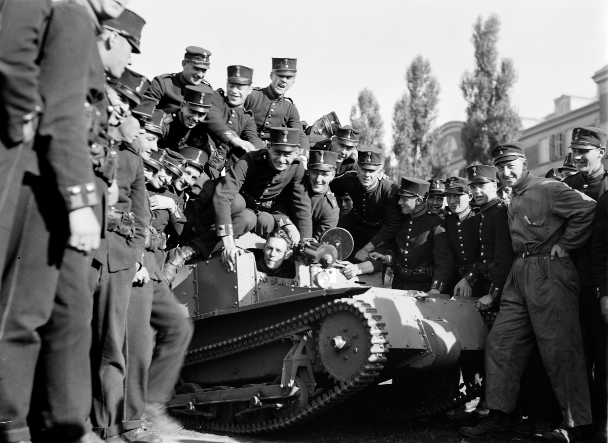 Paul Sandberg, Group retreat - soldiers from Upplands Regemente, I 8, and Göta livgardes battalion, Polacksbacken, Kronåsen