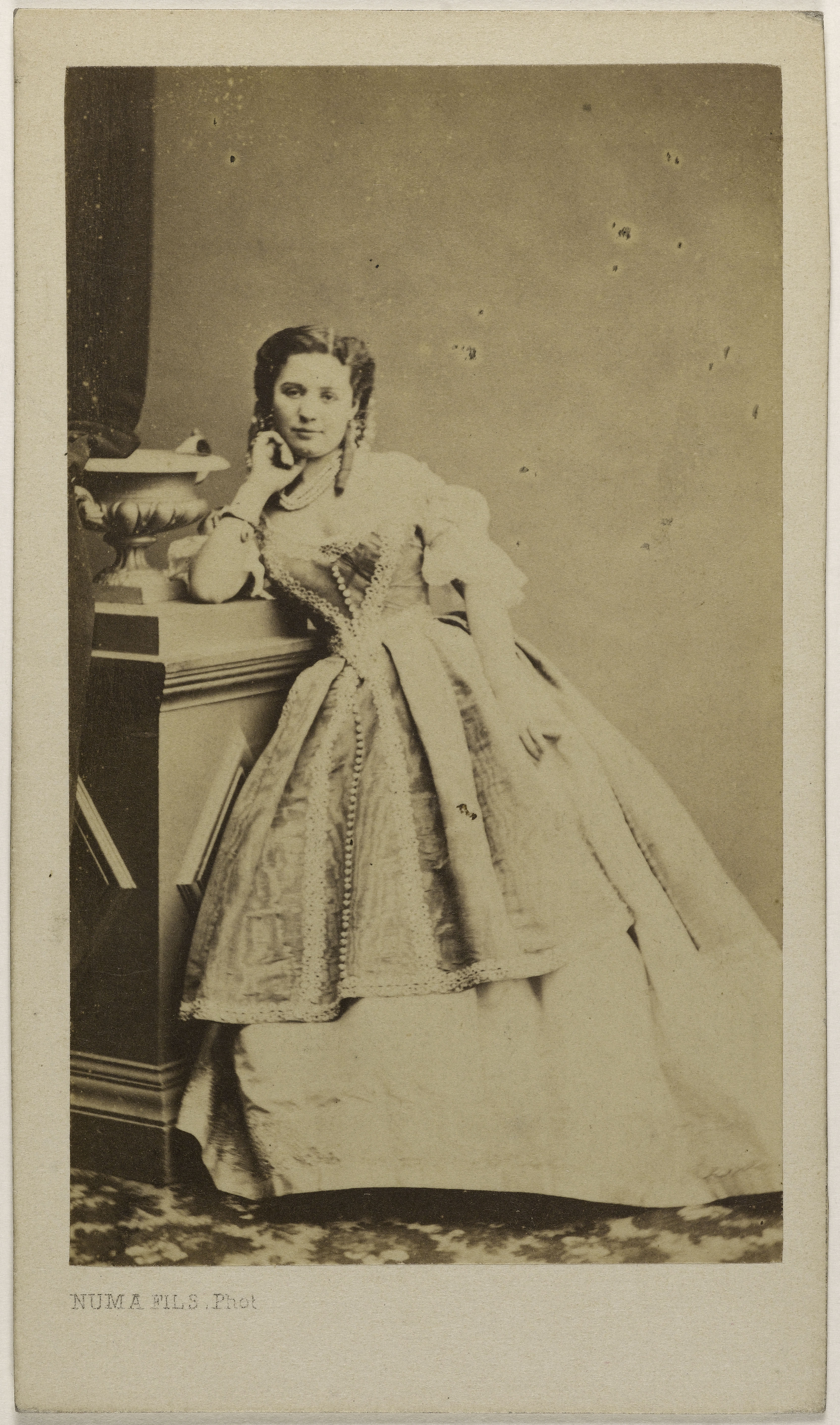 Numa Fils, Portrait de Bellamy, Maria, (1835-), (actrice)