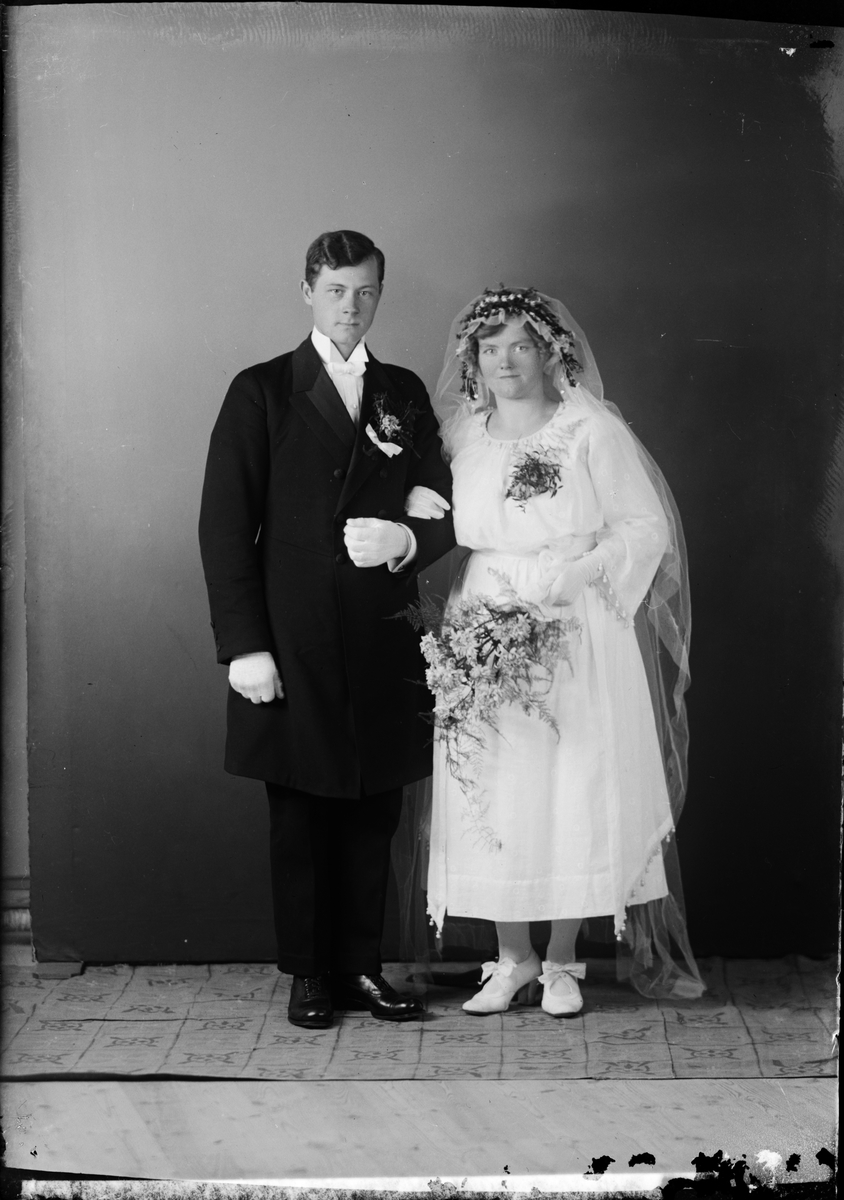 Skötsner-Edhlund, Brudpar, Östhammar, Uppland