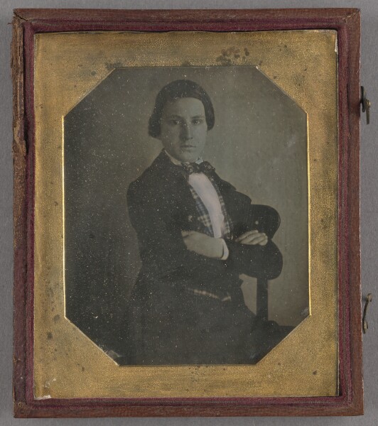 Unknown, [Portrait of a Seated Man with Arms Crossed]