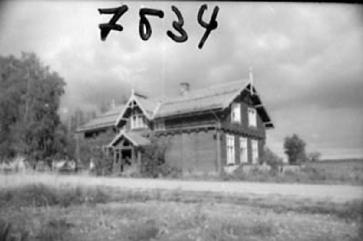 Anno Domkirkeodden, EKSTERIØR KORSLUND SKOLE,