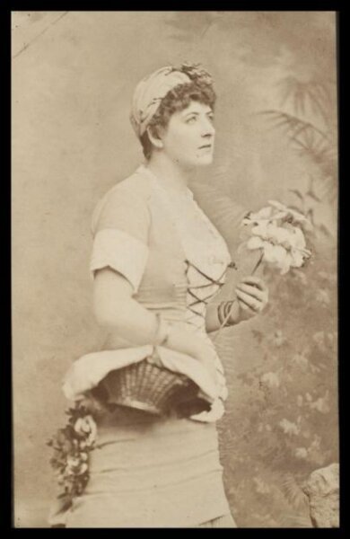 London Stereoscopic and Photographic Company, Guy Little Theatrical Photograph