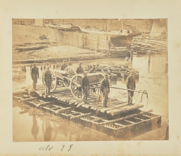 A. J. Russell, Raft of blanket boats ferrying field artillery and men over Potomac River