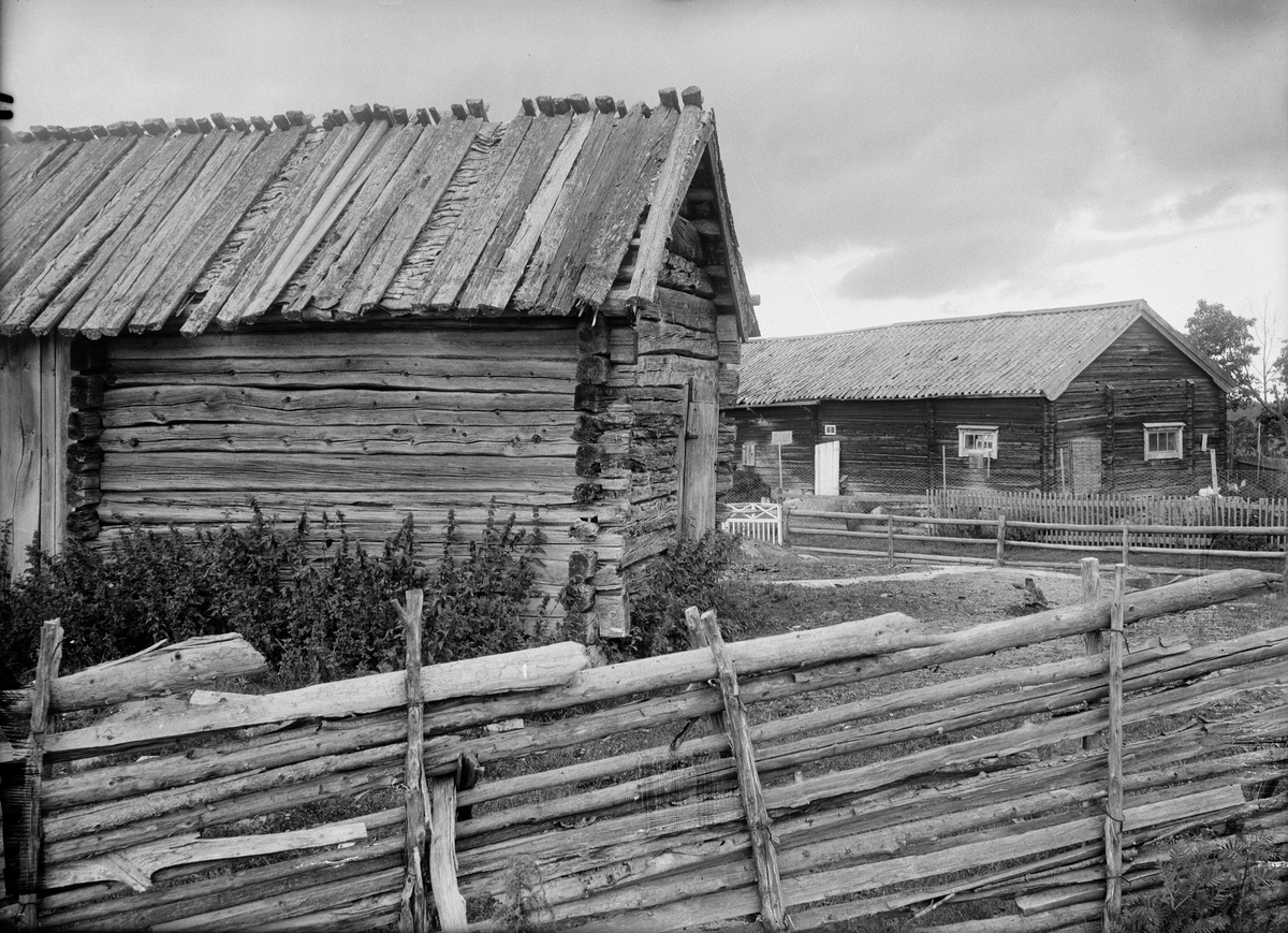 Paul Sandberg, Ekonomibyggnader - Birger Larsson, Kåtorp, Häverö socken, Uppland 1932