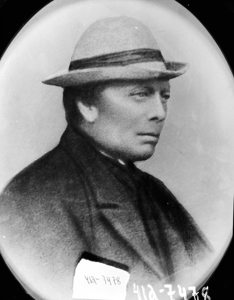 Anno Domkirkeodden, Nils Eriksen Engen f.6.6.1833, Kvernengen, Brumunddal, kjøpte Myhr i Furnes.