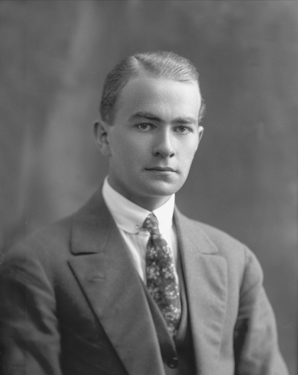 Gustav Borgen, NFB.31926