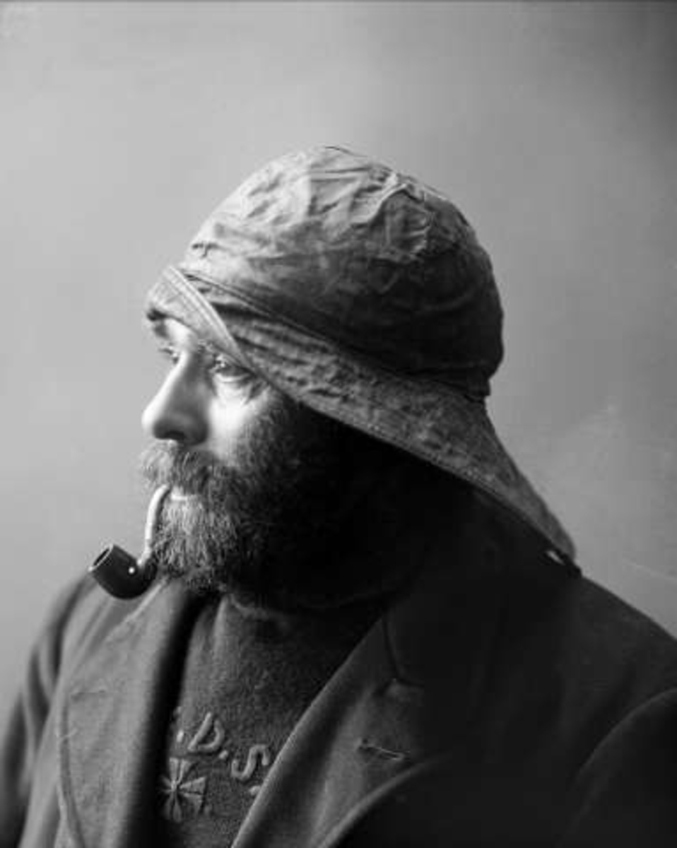 Gustav Borgen, Portrett av mann i sydvest med pipe.