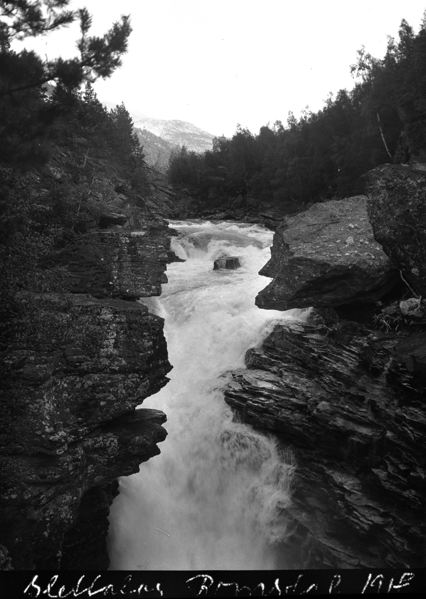 Kristian Heramb, Slettafossen i Rauma, Møre og Romsdal.