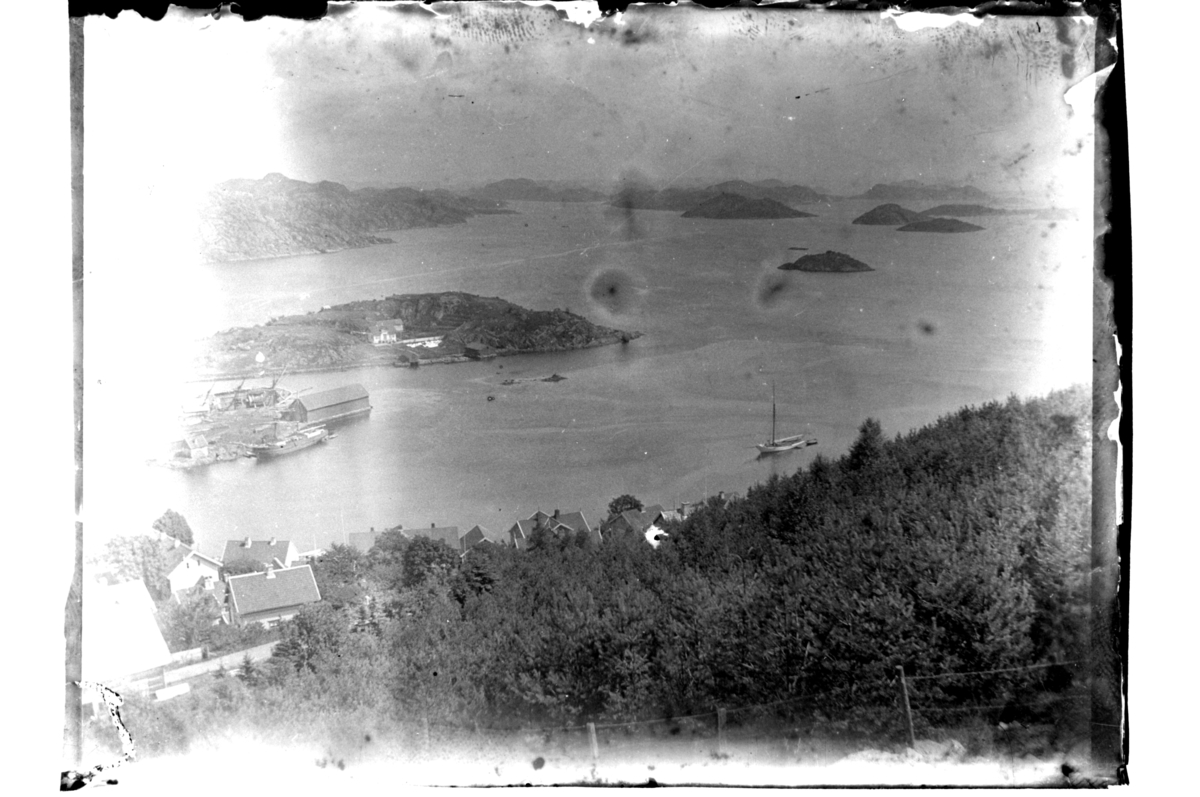 Rolf Sr. Sundt, Utsikt fra Varbakk mot Engø og Flomma ved Farsund.