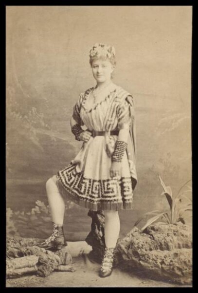London Stereoscopic and Photographic Company, Guy Little Theatrical Photograph